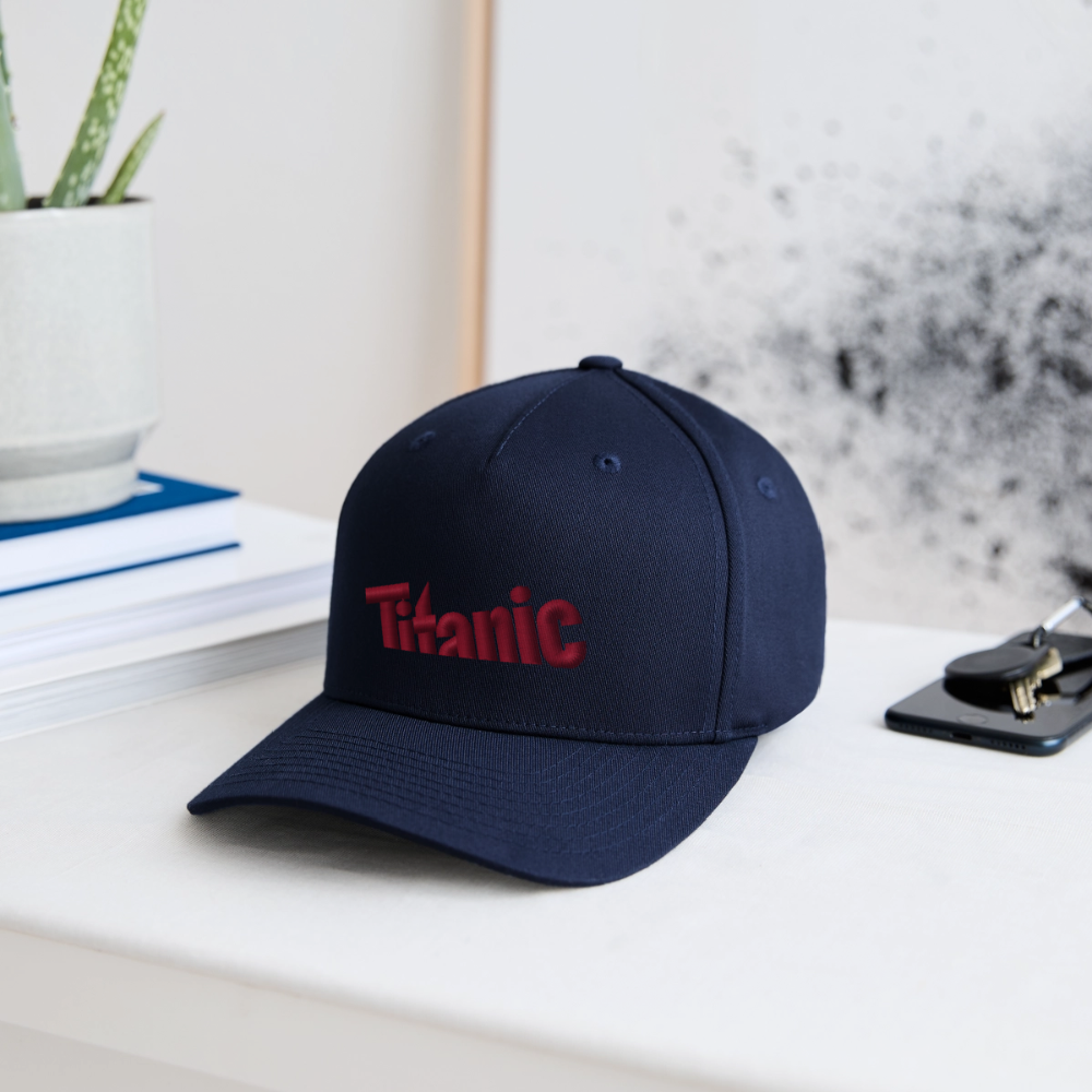Flexfit Baseballkappe: TITANIC-Logo (gestickt) - Navy